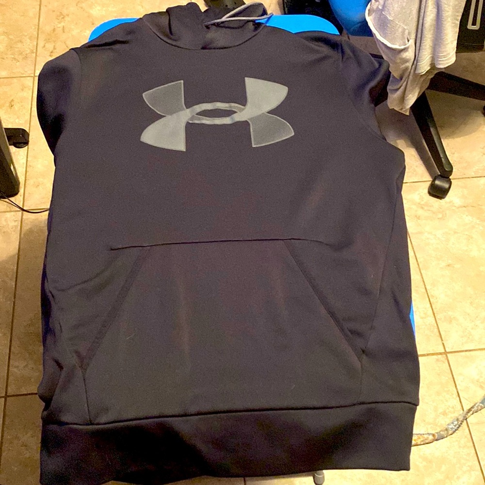 Small mens Under Armor Hoodie